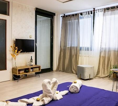 Center Cozy Apartment Szabadka Kültér fotó
